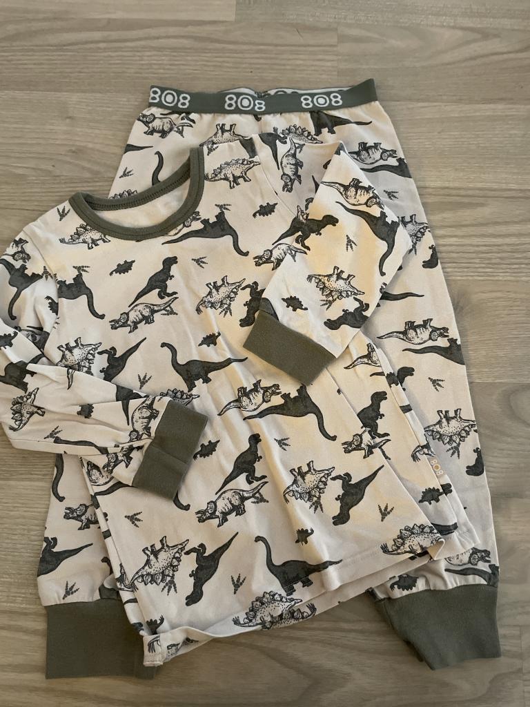 808 nattøj dinoer 104