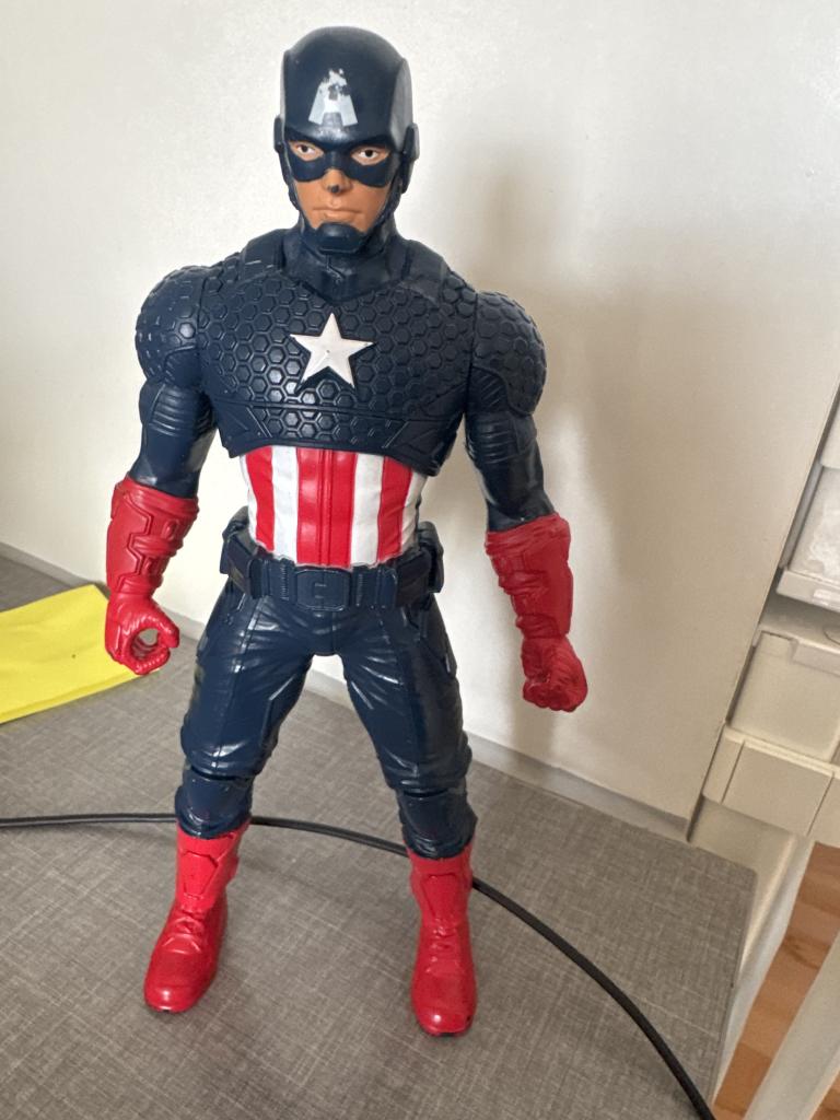 Captain America figur