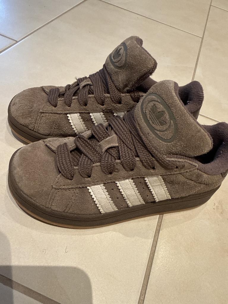 Adidas sko str 31