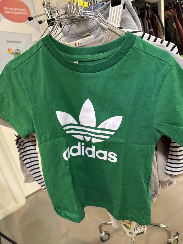 Adidas T-shirt