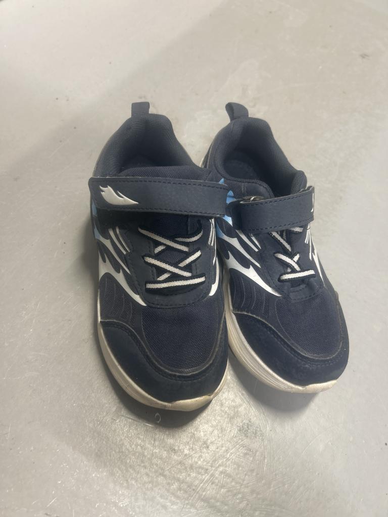 Blå sneakers friend