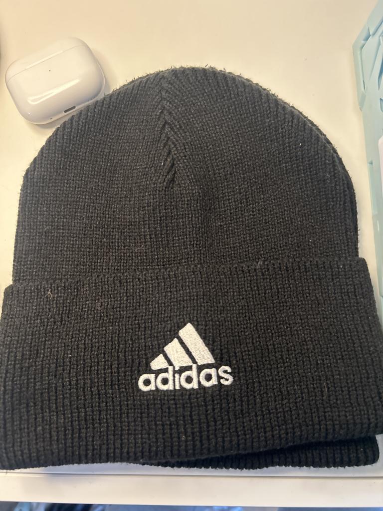 Adidas hue