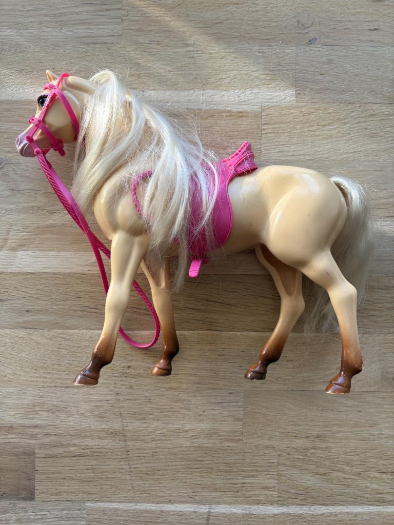 Barbie hest