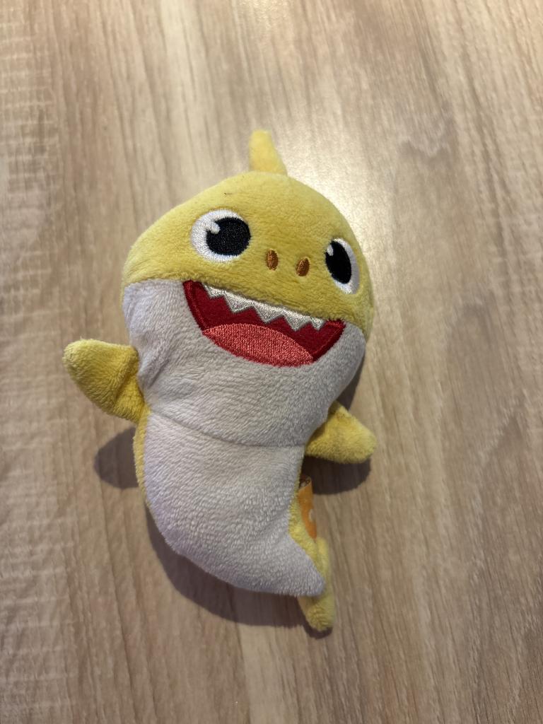 Baby Shark bamse
