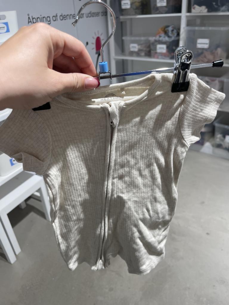 Beige body 68
