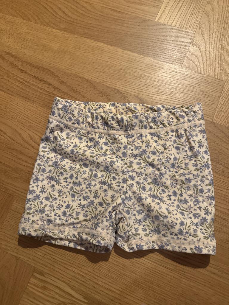 Blomstrede badeshorts