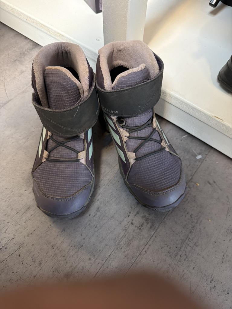 Adidas støvler